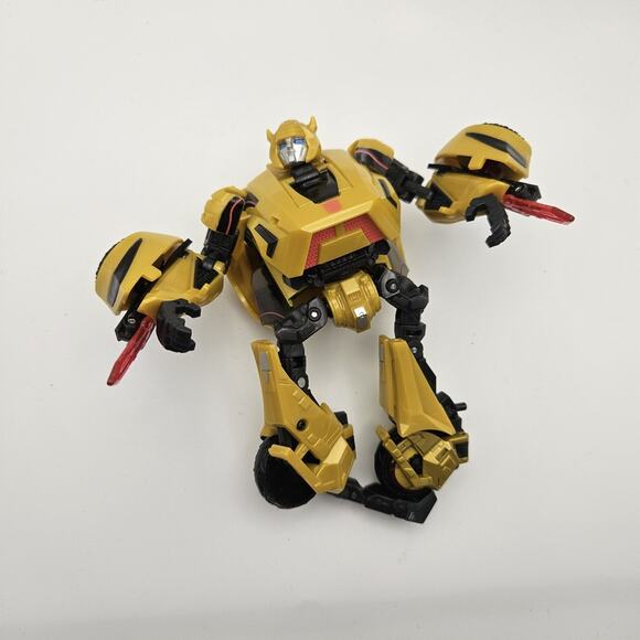 Transformers Generations Cybertronian Bumblebee 2009 Deluxe - Picture 2 of 6